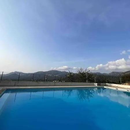 Renove Entre Terre Et Avec Piscine Lejlighed *