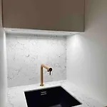 Apartment Renove Entre Terre Et Avec Piscine