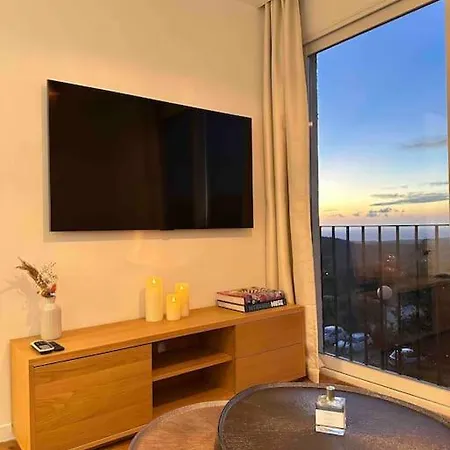 Renove Entre Terre Et Avec Piscine Apartmán *